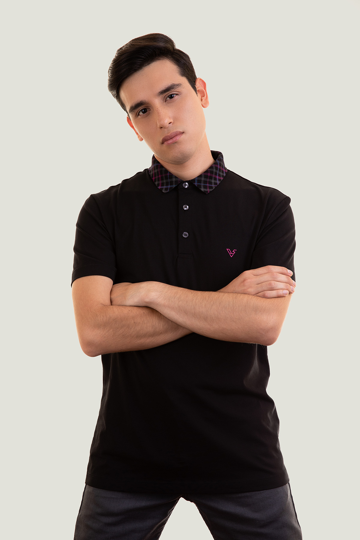 colorful-collar-black