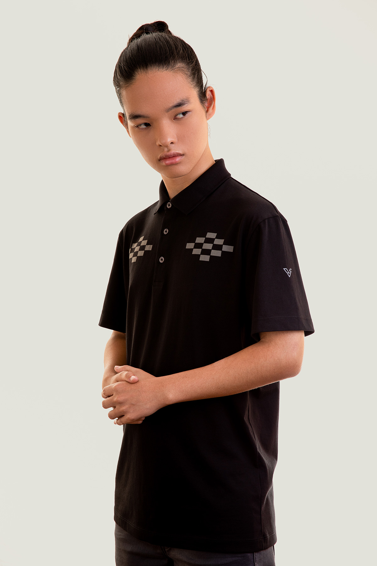 distinctive-print-b-black