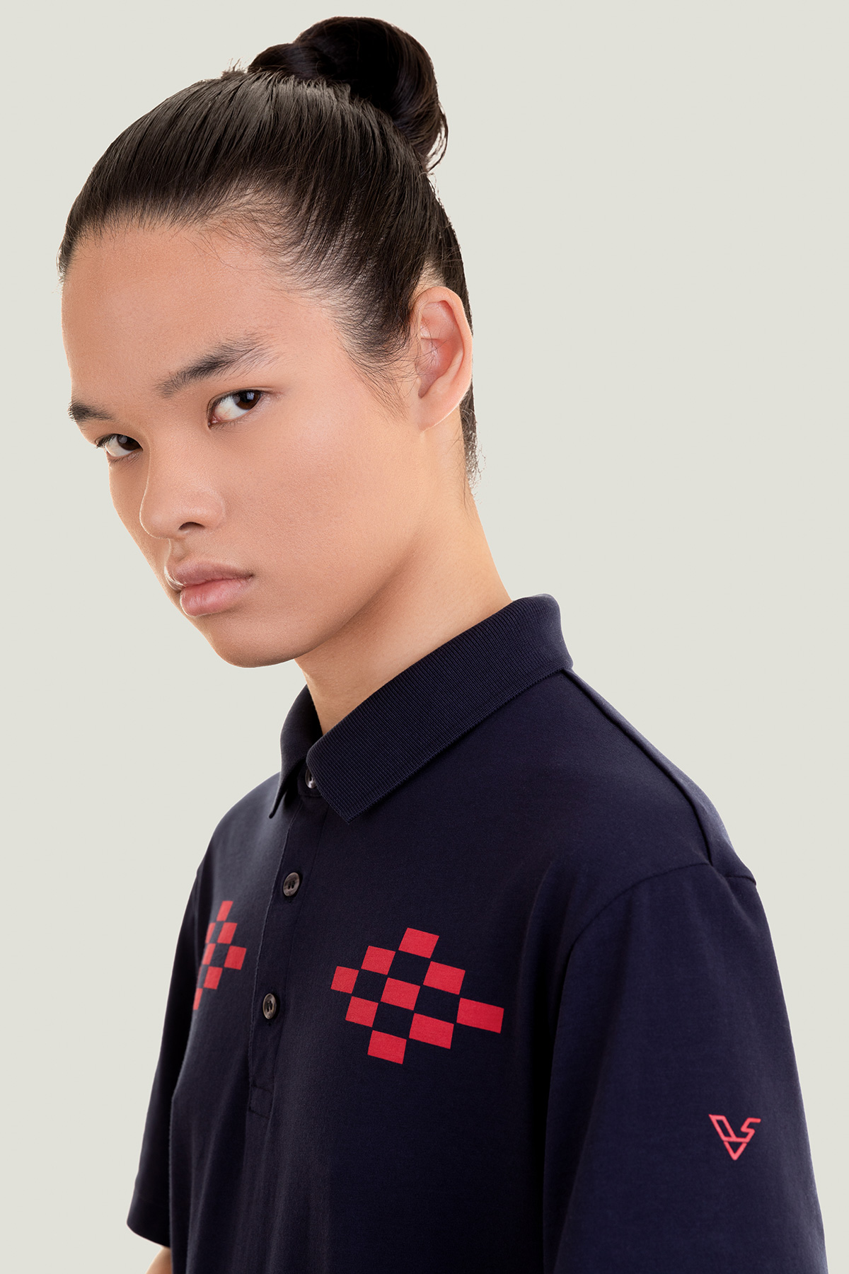 distinctive-print-b-blue-hover
