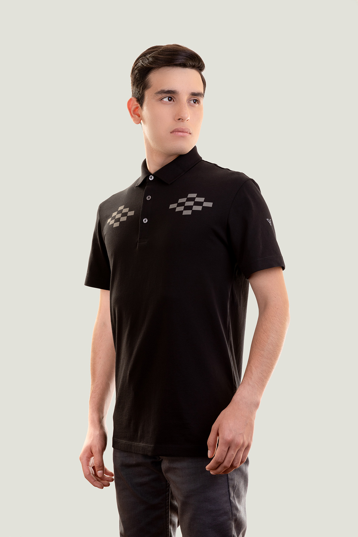 distinctive-print-black