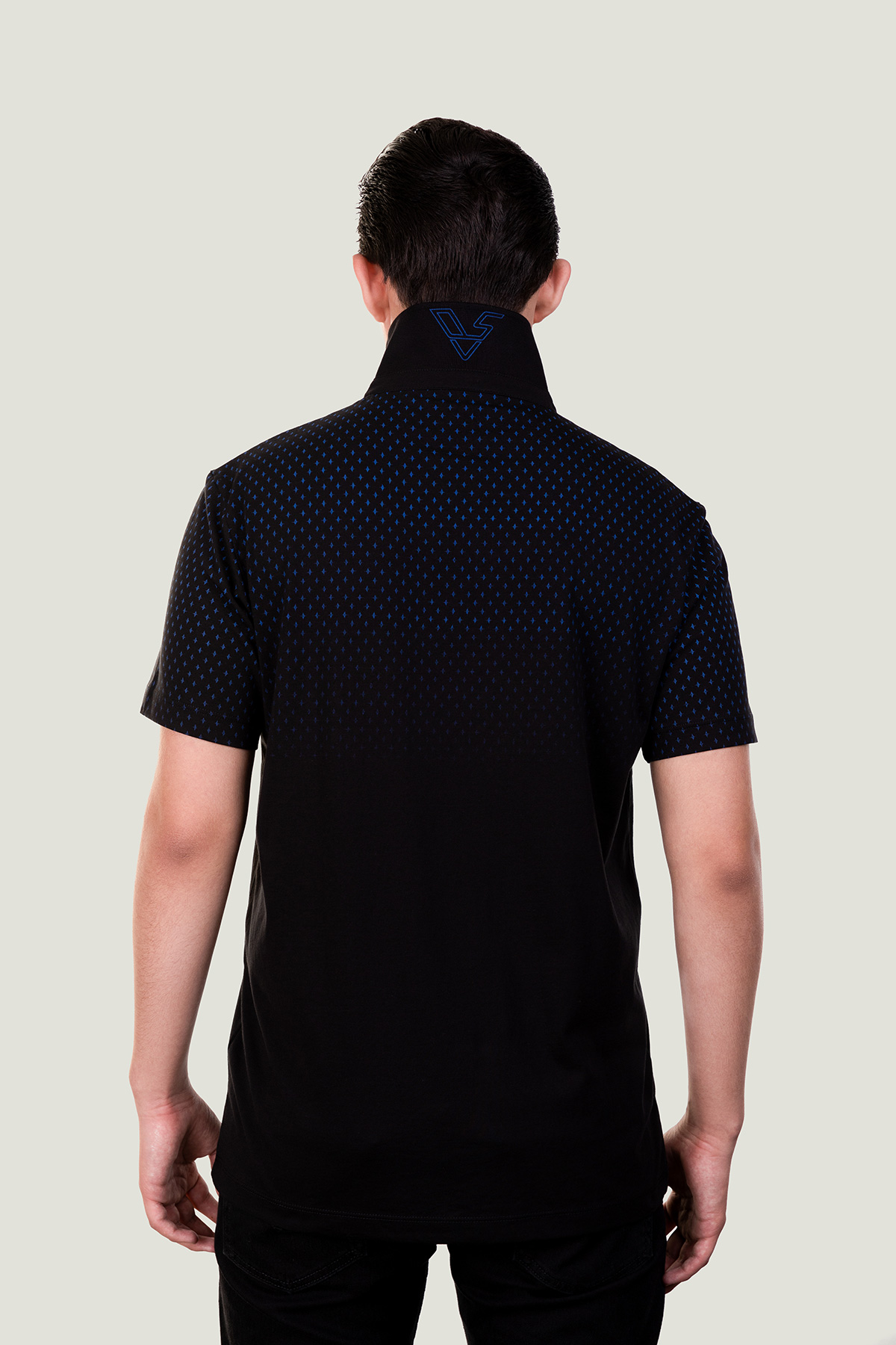 styled-blackroyalblue-espalda