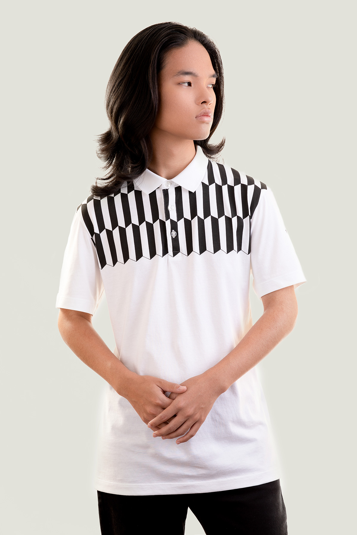 white-black-b-white