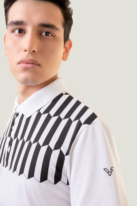 white-black-white-hover